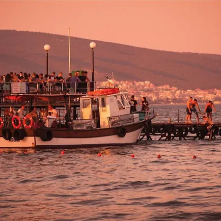 Grand Kamelia B 2,8 Large Sunny Slantchev Briag