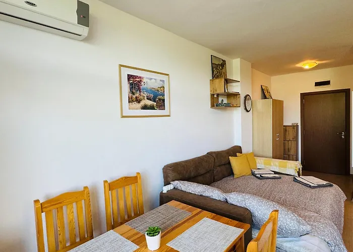 Grand Kamelia B 2,8 Large Sunny Апартамент *