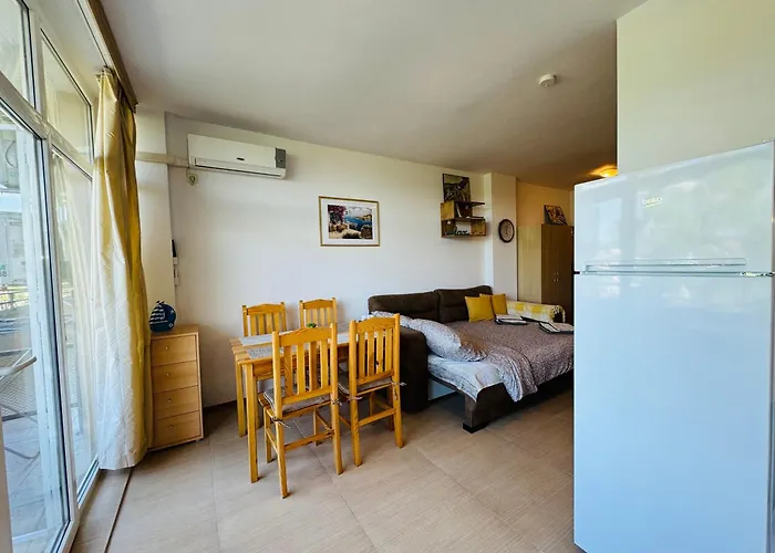 Апартамент Grand Kamelia B 2,8 Large Sunny